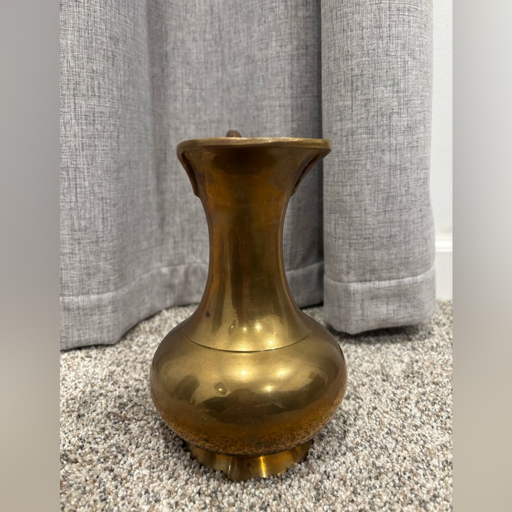 Elegant Vintage Brass Water Pitcher/Vase Solid Brass - Picture 5 of 8